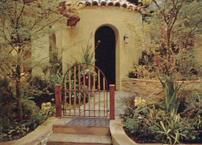 “My Personal Sanctuary in Harmony with Feng Shui,” designed by landscape architect Michelle Van de Voorde and created by Green Acres Landscaping, offered a cross-cultural garden that succeeded on all levels. Designed according to principles of the Chinese art of placement, the garden employed elements and materials representative of a mediterranean climate, and provided outdoor living spaces to meet the needs of a California family. With a nod to water conservation, the well-chosen plantings reflected the international palette of plants that thrive in Bay Area gardens. Photograph by RGT