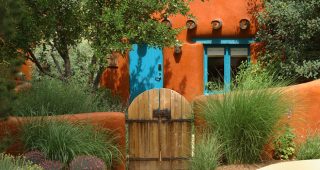 Traditional Santa Fe cottage. Photo: Shutterstock
