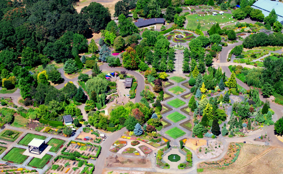 Pacific Horticulture | The Oregon Garden